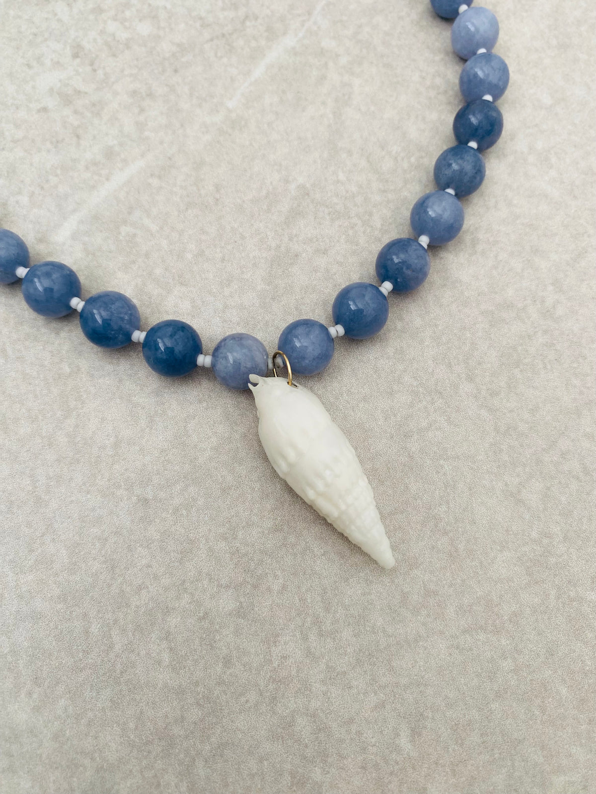Chunky Glass Bead Shell Necklace